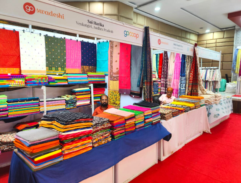 You must visit Go Swadeshi exhibit if you love Indian handlooms! - Urbanly