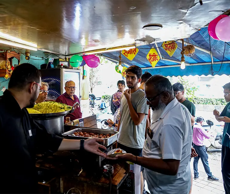 Get any dish just @10/- as Pune's oldest Indore Foods turns 10!