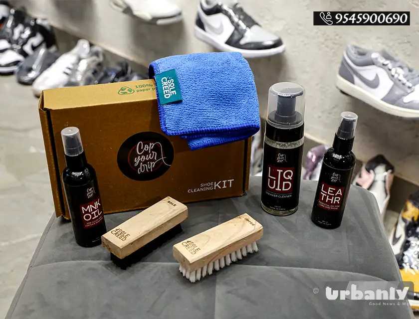 This cleaning kit will make your sneakers look brand new. Always!