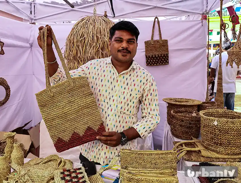 Pune, don't miss visiting Dastkari Haat & the 110+ Indian crafts!