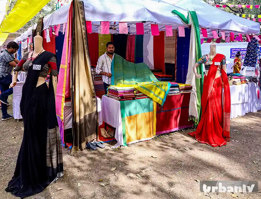 Pune, don't miss visiting Dastkari Haat & the 110+ Indian crafts!