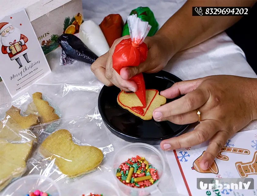 Make this Christmas extra special with these DIY cookie kits!